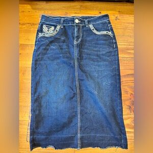 Denim Midi BeGirl Skirt with Embroidered Pockets